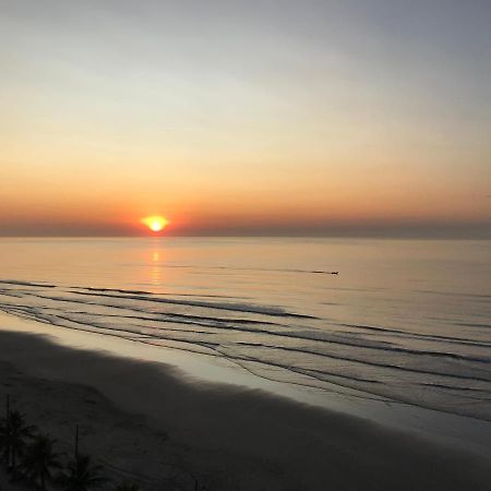 Mongagua Com Vista Para O Mar Pe Na Areia Екстер'єр фото